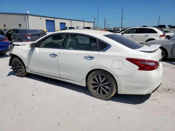 1N4AL3APXJC119138 2018 NISSAN ALTIMA - Image 2