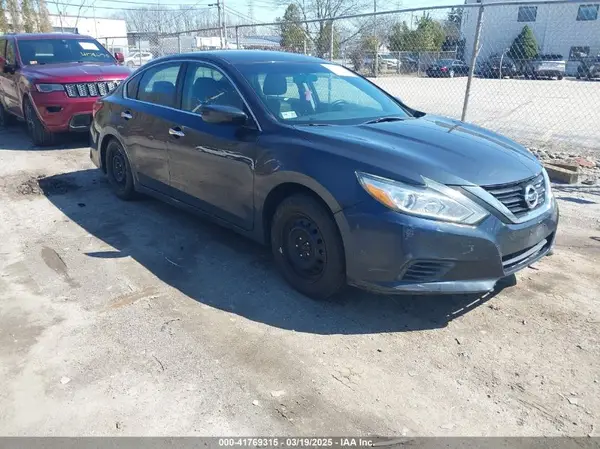 1N4AL3APXJC120564 2018 NISSAN ALTIMA - Image 1