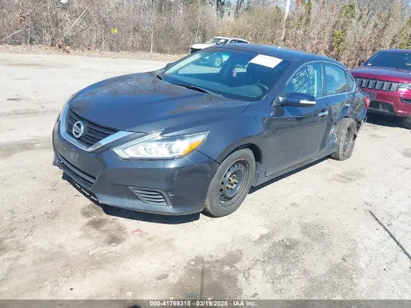 1N4AL3APXJC120564 2018 NISSAN ALTIMA - Image 2