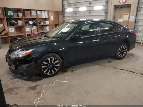 1N4AL3APXJC122301 2018 NISSAN ALTIMA - Image 2