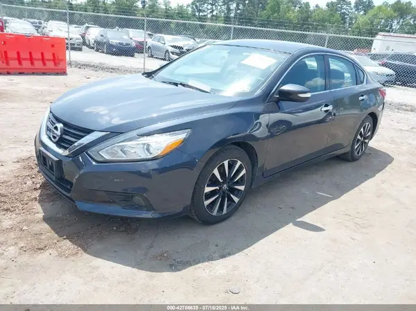 1N4AL3APXJC122377 2018 NISSAN ALTIMA - Image 2