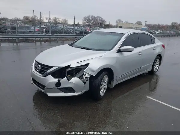 1N4AL3APXJC122380 2018 NISSAN ALTIMA - Image 2