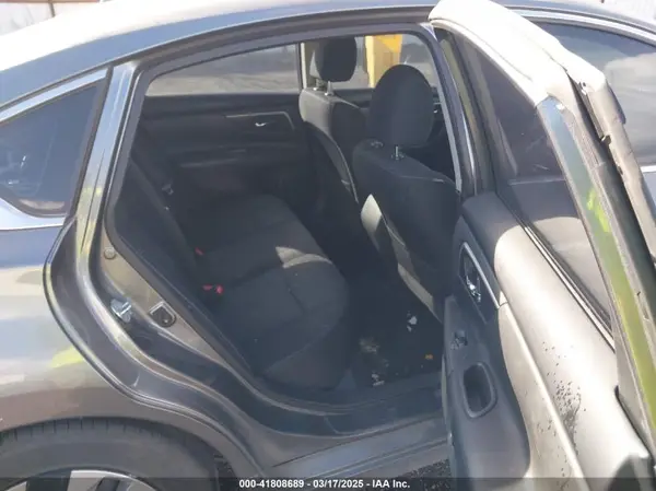 1N4AL3APXJC123240 2018 NISSAN ALTIMA - Image 8