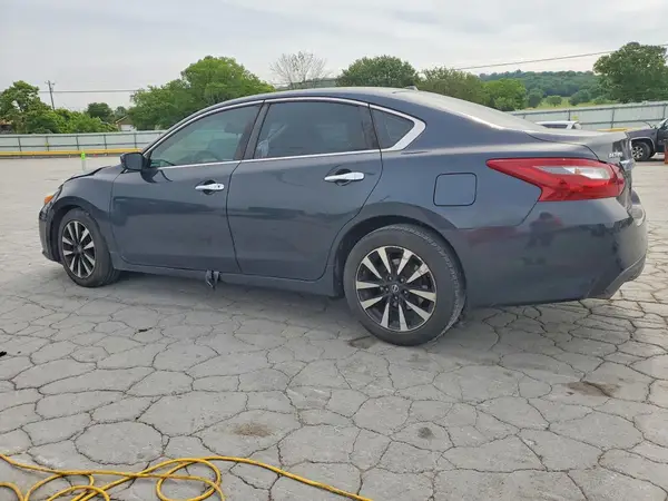 1N4AL3APXJC124372 2018 NISSAN ALTIMA - Image 2