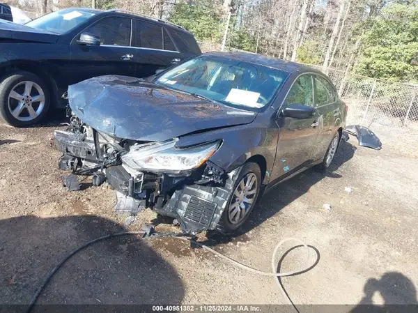1N4AL3APXJC124436 2018 NISSAN ALTIMA - Image 2