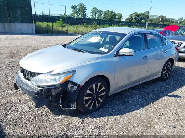 1N4AL3APXJC124680 2018 NISSAN ALTIMA - Image 2