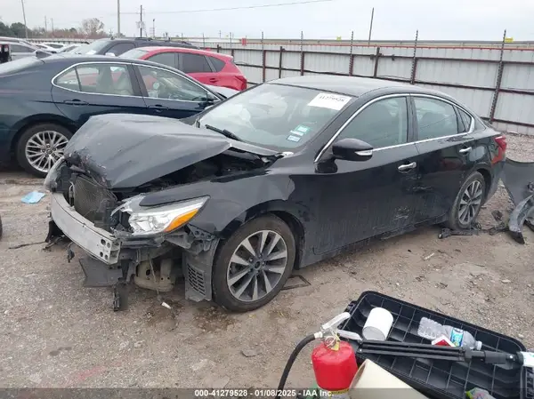 1N4AL3APXJC125618 2018 NISSAN ALTIMA - Image 2