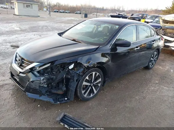 1N4AL3APXJC125702 2018 NISSAN ALTIMA - Image 2