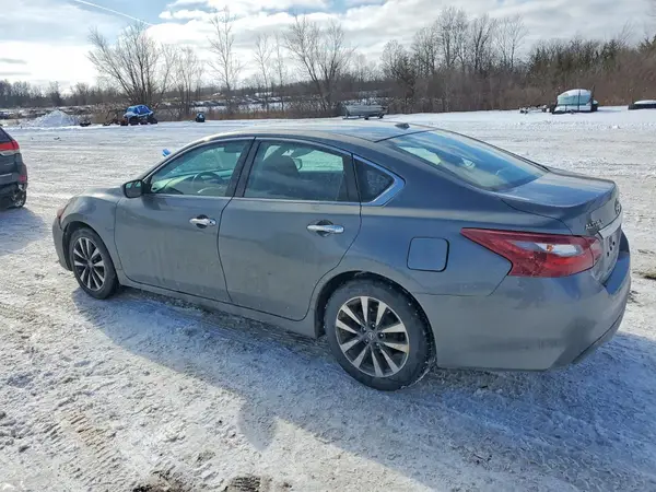 1N4AL3APXJC125943 2018 NISSAN ALTIMA - Image 2