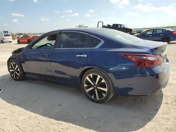 1N4AL3APXJC127367 2018 NISSAN ALTIMA - Image 2