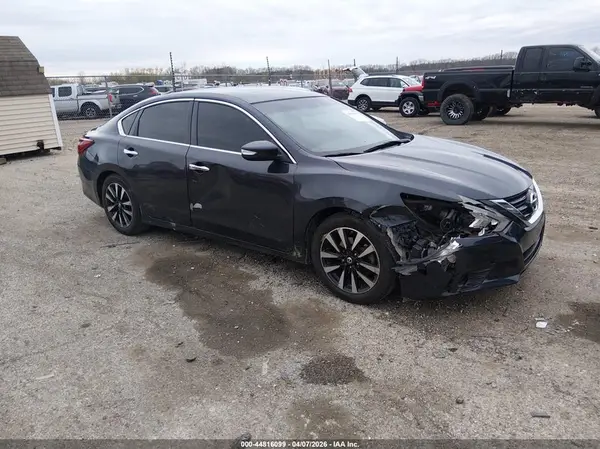 1N4AL3APXJC128292 2018 NISSAN ALTIMA - Image 1