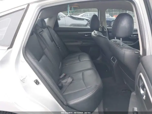1N4AL3APXJC128891 2018 NISSAN ALTIMA - Image 8
