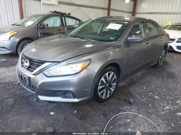 1N4AL3APXJC129202 2018 NISSAN ALTIMA - Image 2