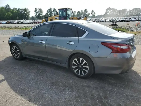 1N4AL3APXJC131757 2018 NISSAN ALTIMA - Image 2