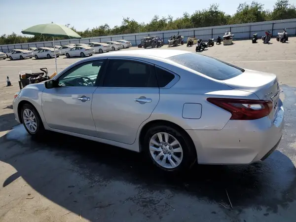 1N4AL3APXJC132746 2018 NISSAN ALTIMA - Image 2