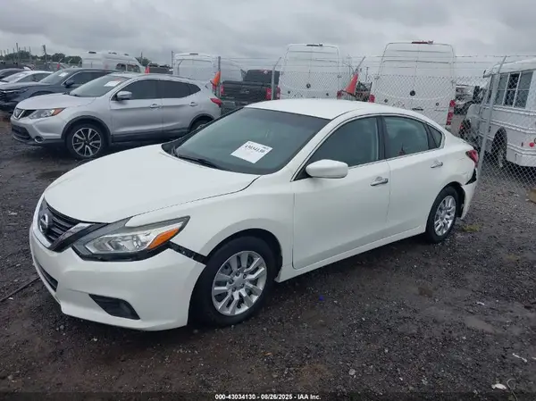 1N4AL3APXJC134559 2018 NISSAN ALTIMA - Image 2