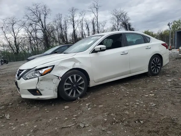 1N4AL3APXJC134772 2018 NISSAN ALTIMA - Image 1
