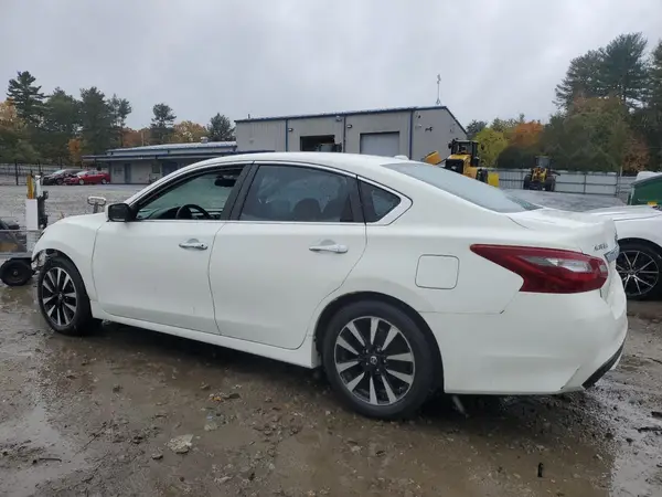 1N4AL3APXJC140586 2018 NISSAN ALTIMA - Image 2