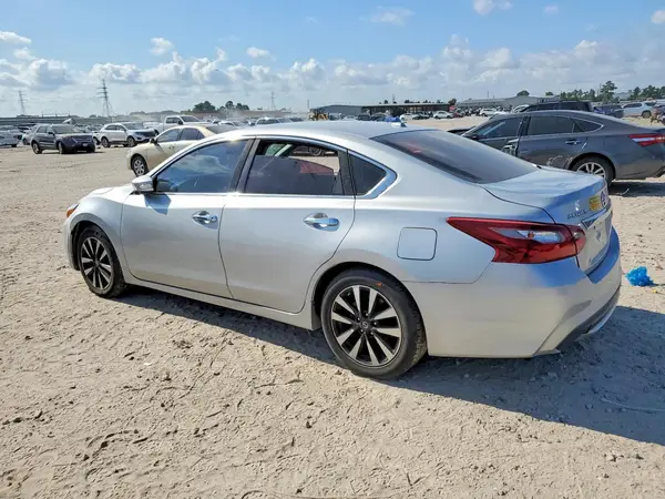 1N4AL3APXJC140877 2018 NISSAN ALTIMA - Image 2