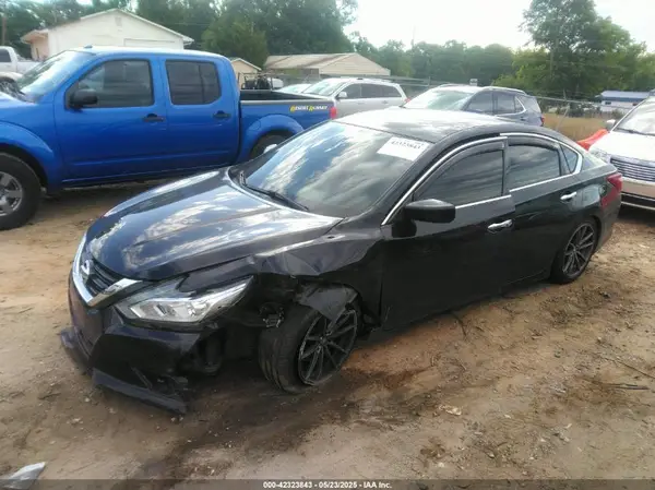 1N4AL3APXJC141821 2018 NISSAN ALTIMA - Image 2