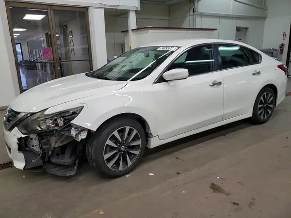 1N4AL3APXJC144444 2018 NISSAN ALTIMA - Image 1