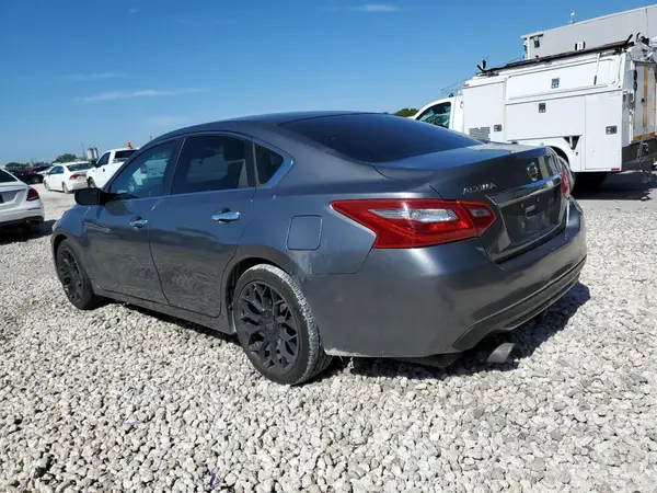 1N4AL3APXJC148526 2018 NISSAN ALTIMA - Image 2