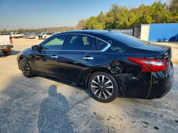 1N4AL3APXJC148879 2018 NISSAN ALTIMA - Image 2