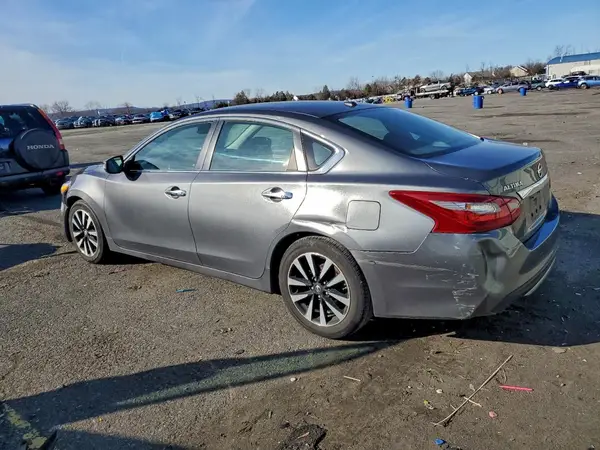 1N4AL3APXJC149370 2018 NISSAN ALTIMA - Image 2