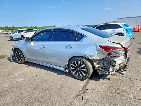 1N4AL3APXJC149644 2018 NISSAN ALTIMA - Image 2