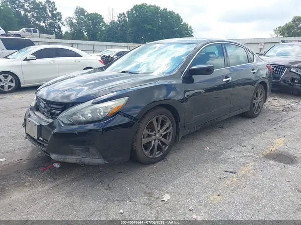 1N4AL3APXJC152592 2018 NISSAN ALTIMA - Image 2