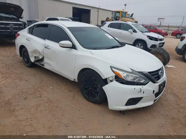 1N4AL3APXJC153788 2018 NISSAN ALTIMA - Image 1
