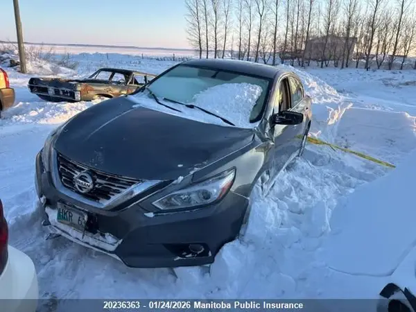 1N4AL3APXJC157114 2018 NISSAN ALTIMA - Image 2