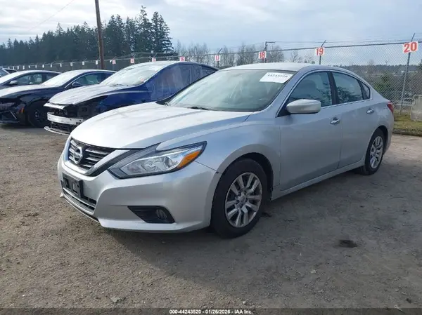 1N4AL3APXJC157646 2018 NISSAN ALTIMA - Image 2
