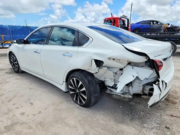 1N4AL3APXJC157906 2018 NISSAN ALTIMA - Image 2