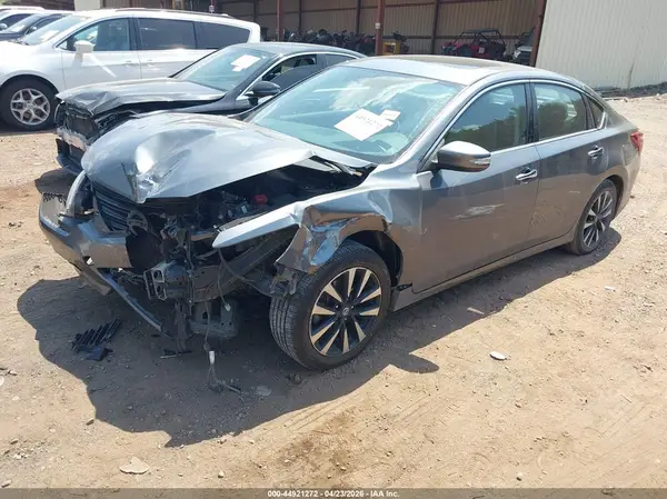 1N4AL3APXJC158327 2018 NISSAN ALTIMA - Image 2