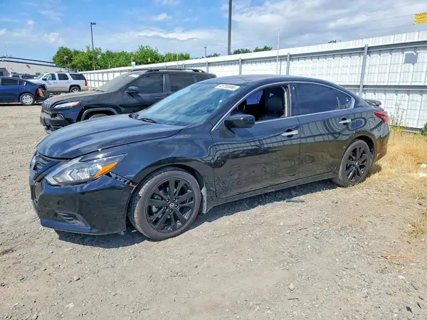1N4AL3APXJC158750 2018 NISSAN ALTIMA - Image 1