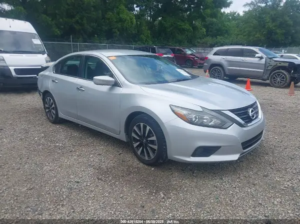 1N4AL3APXJC159459 2018 NISSAN ALTIMA - Image 1