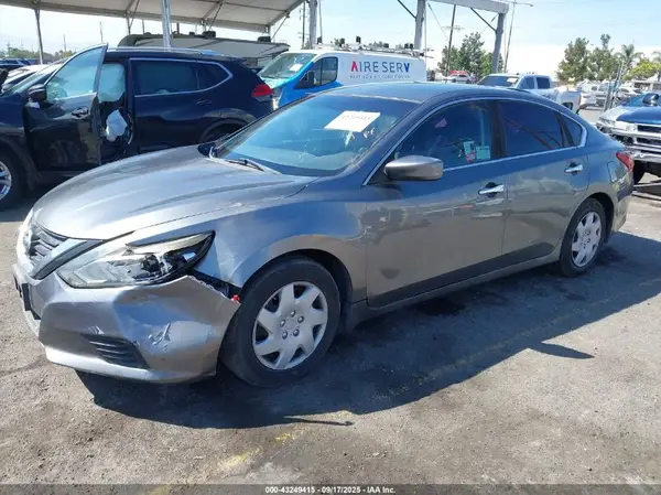 1N4AL3APXJC164726 2018 NISSAN ALTIMA - Image 2