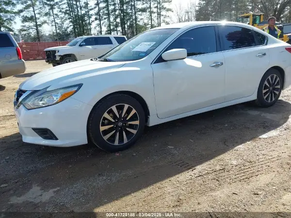 1N4AL3APXJC167187 2018 NISSAN ALTIMA - Image 2