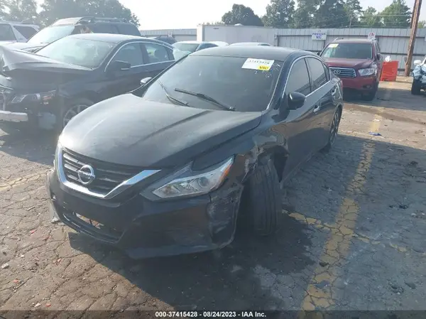 1N4AL3APXJC168520 2018 NISSAN ALTIMA - Image 2