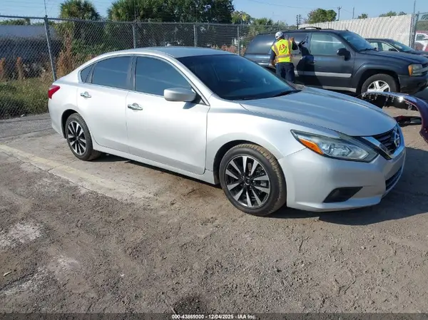 1N4AL3APXJC169201 2018 NISSAN ALTIMA - Image 1