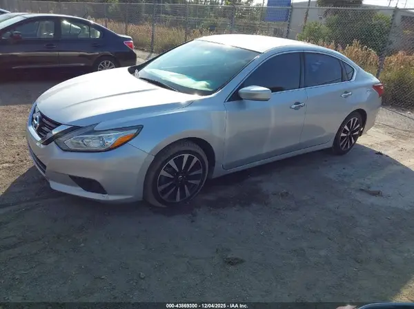 1N4AL3APXJC169201 2018 NISSAN ALTIMA - Image 2