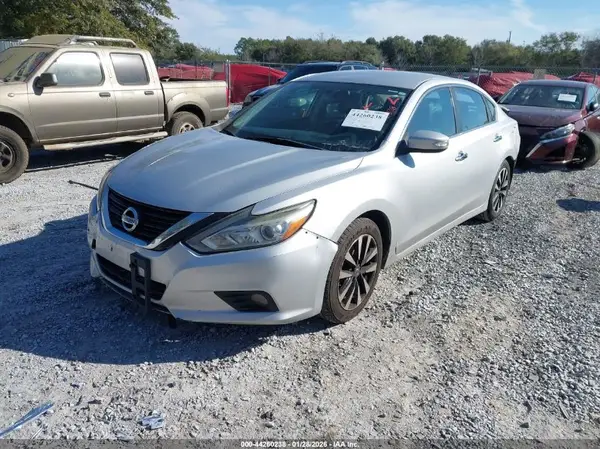1N4AL3APXJC169781 2018 NISSAN ALTIMA - Image 2