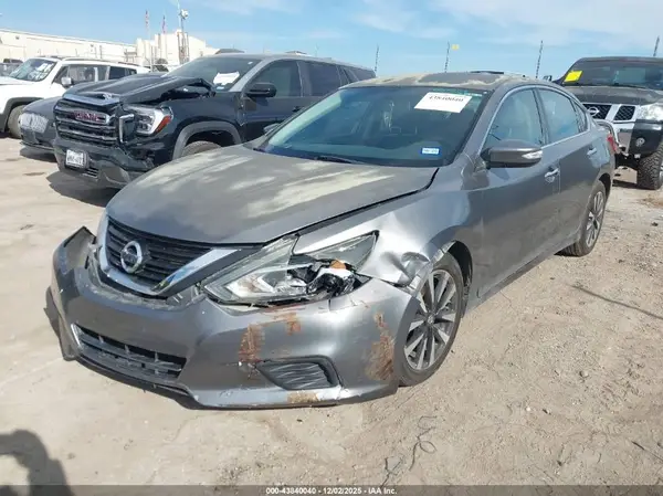 1N4AL3APXJC170574 2018 NISSAN ALTIMA - Image 2