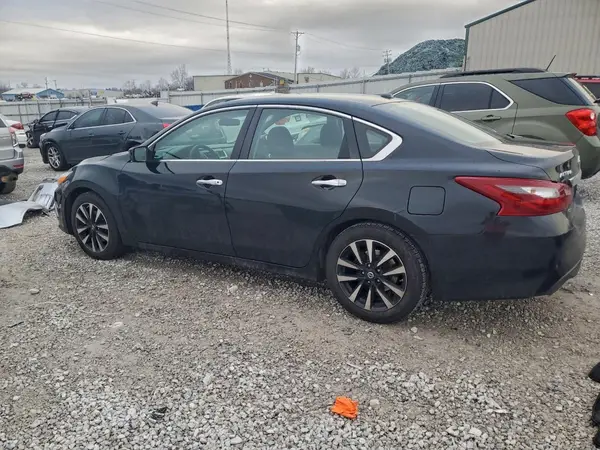 1N4AL3APXJC171854 2018 NISSAN ALTIMA - Image 2