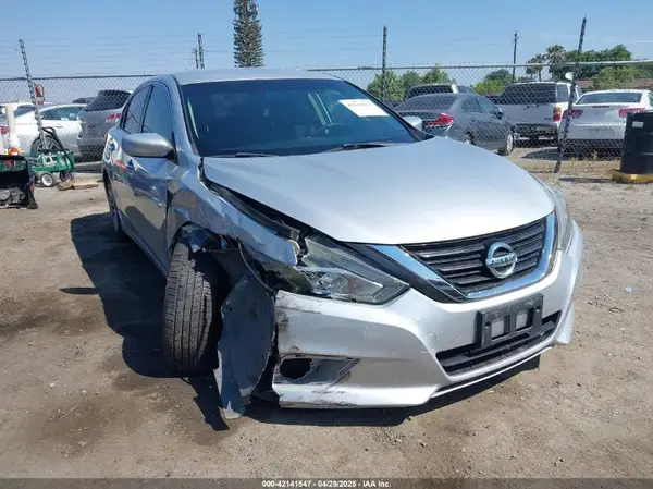 1N4AL3APXJC173510 2018 NISSAN ALTIMA - Image 1