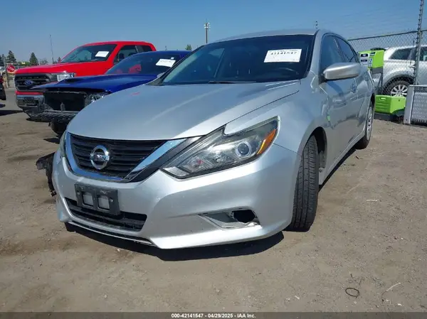 1N4AL3APXJC173510 2018 NISSAN ALTIMA - Image 2