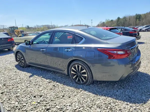 1N4AL3APXJC173829 2018 NISSAN ALTIMA - Image 2