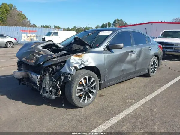 1N4AL3APXJC174382 2018 NISSAN ALTIMA - Image 2