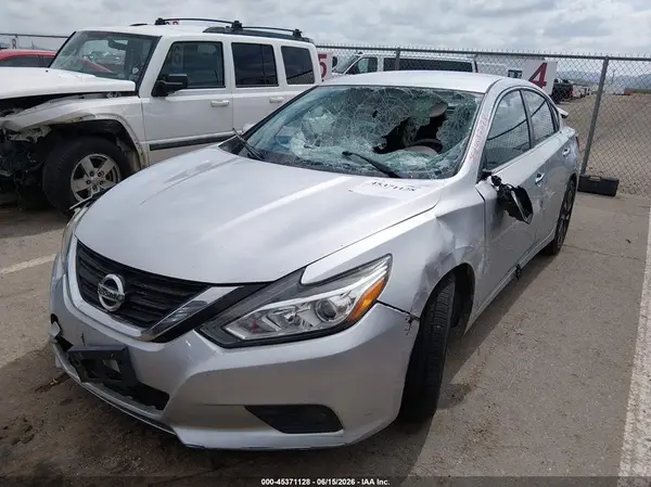 1N4AL3APXJC174656 2018 NISSAN ALTIMA - Image 2